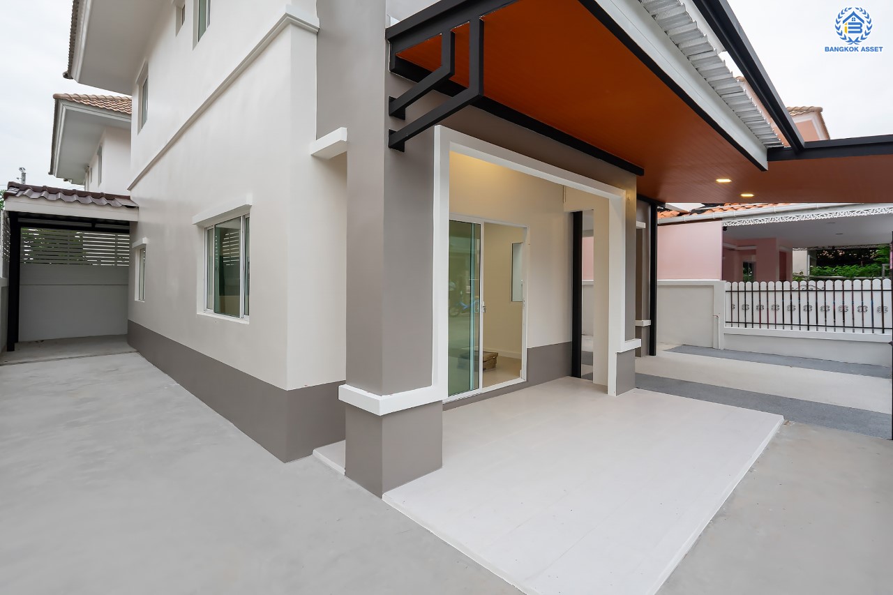 บ้านมือสองตกแต่งใหม่ ม.ลลิลอินเดอะพาร์ค บางใหญ่ พร้อมอยู่ตอบโจทย์ทุกฟังก์ชัน เนื้อที่ 39.9 ตร.ว. ฟังก์ชัน 3 ห้องนอน 2 ห้องน้ำ 1 ที่จอดรถ บนทำเลเดินทางสะดวก ใกล้เซ็นทรัลเวสต์เกต ทางด่วน "กาญจนาภิเษก และเพียง 5 นาทีถึงรถไฟฟ้าสายสีม่วง "สถานีตลาดบางใหญ่"